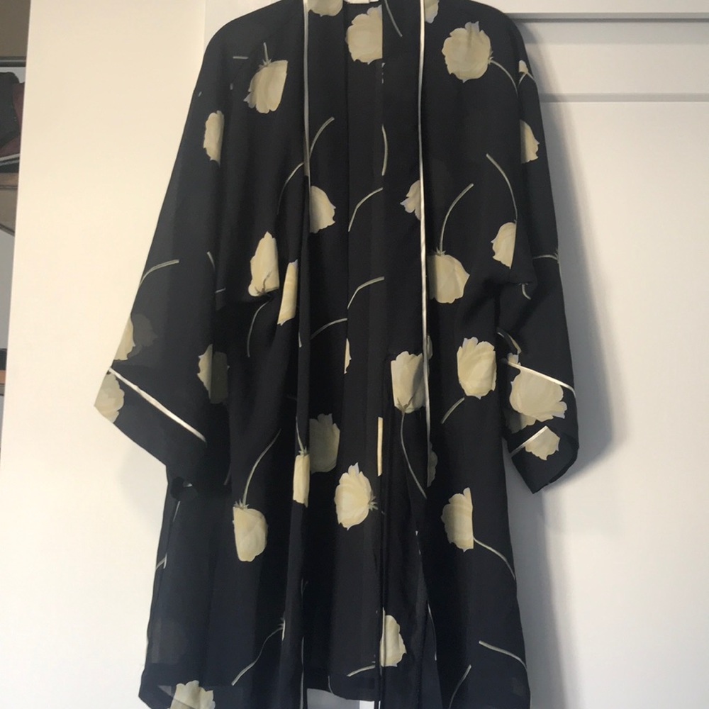 Vintage natori sheer kimono Robe